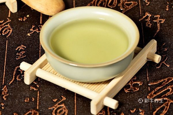 吃药能喝茶吗 吃药的注意事项